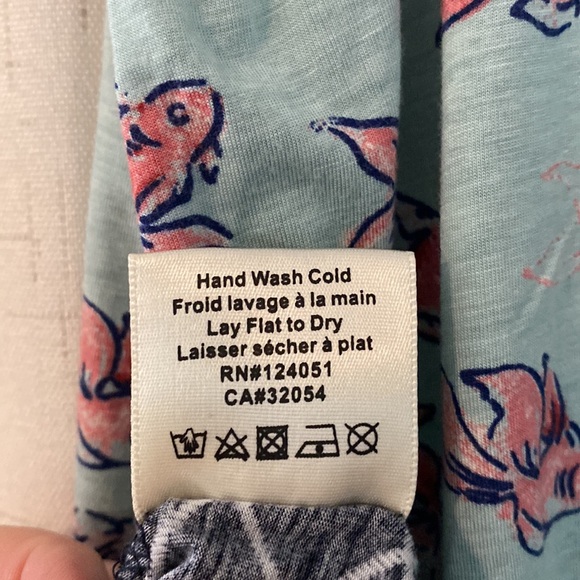 Anthropologie tank top with Koi fish print and navy under tank - Picture 5 of 5